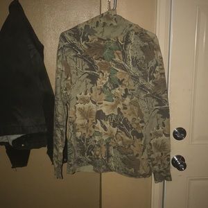 Camo turtle neck